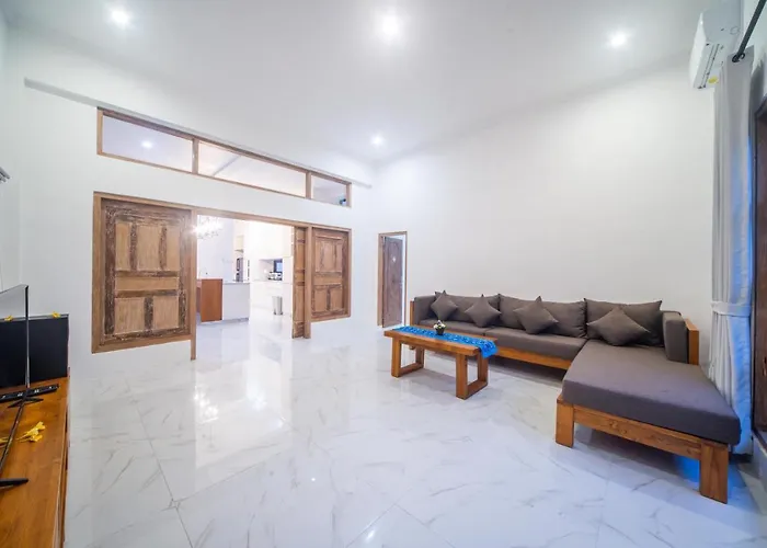 Sayang 111 Villa-type With Large Living And Parking Space * Sanur