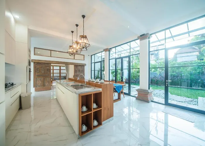 Sayang 111 Villa-type With Large Living And Parking Space Villa
